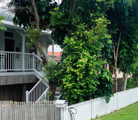 Stranded? Nowhere To Stay? Sanitised Apartment, Sleeps 4, Netflix, Wifi, Pool - Tourism Adelaide 1