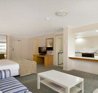 Studio with balcony at College St - Tourism Adelaide