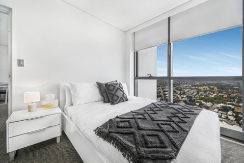 Stunning Views On The 41st Floor - Tourism Adelaide 1