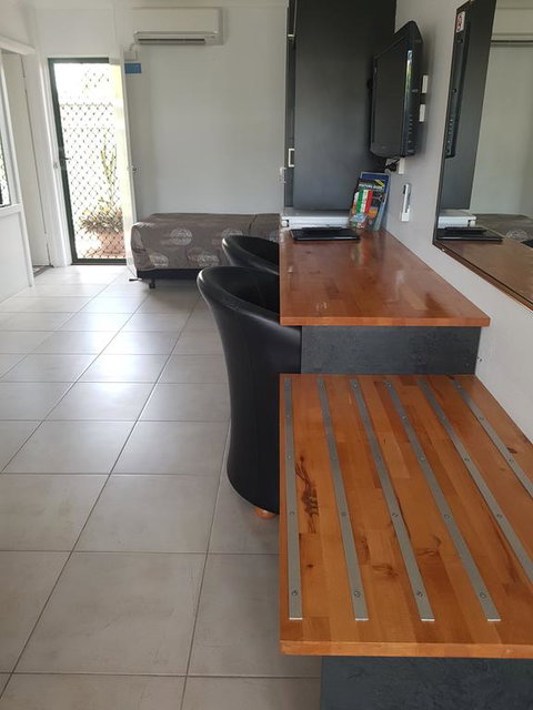 Sunseeker Motel - Tourism Adelaide 1