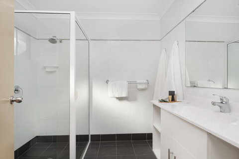 Sunseeker Motor Inn - Tourism Adelaide 3