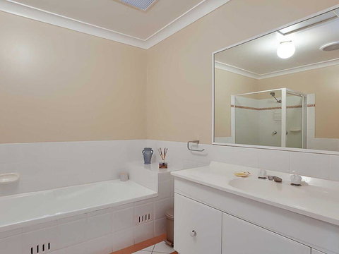 Sunset On Birubi' - Pet Friendly, Air Con, Water Views, WIFI And Outdoor Spa - Tourism Adelaide 1