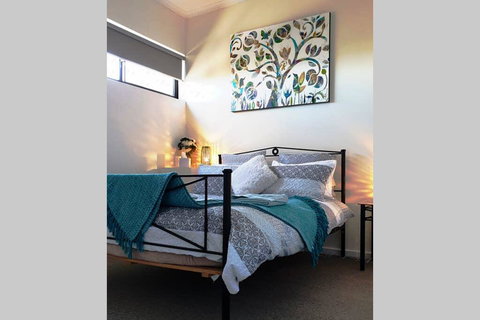 Sunsets, Sea, Wine - Tourism Adelaide 1