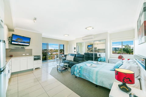 Suttons Beach Apartments - Tourism Adelaide 1