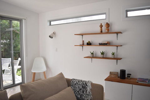 Tamara Beach House - Tourism Adelaide 0