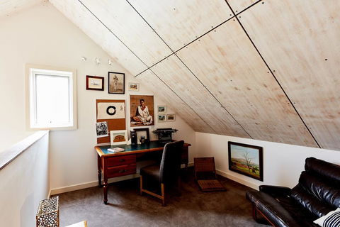 Tarndwarncoort - Farmer's Cottage - Tourism Adelaide 1