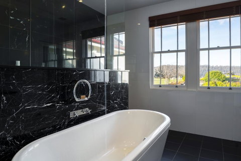 Tarraleah Lodge - Tourism Adelaide 1
