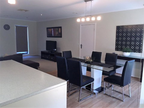 Tempo Place - Mulwala - Tourism Adelaide 3