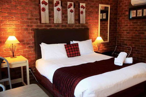 The Admiral Motor Inn - Tourism Adelaide 1