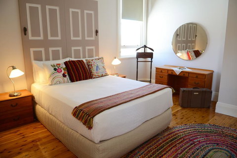 The Bank B&B West Wyalong - Tourism Adelaide 1