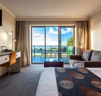 Beachfront Bicheno - Tourism Adelaide