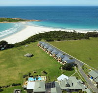 Diamond Island Resort  Bicheno Penguin Show - Tourism Adelaide