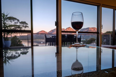 Arthouse Freycinet - Tourism Adelaide 6