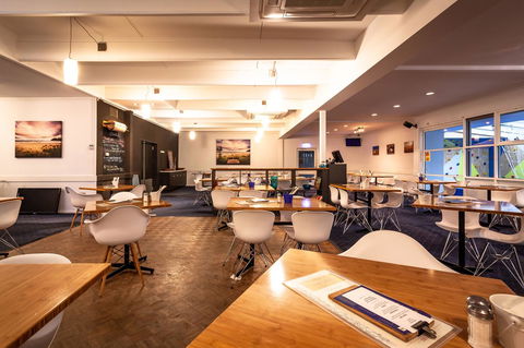 Kingston Hotel - Tourism Adelaide 17