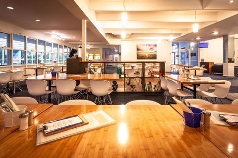 Kingston Hotel - Tourism Adelaide 15