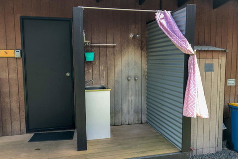 BAY OF FIRES ECO HUT Off Grid Experience At Binalong Bay - Tourism Adelaide 17