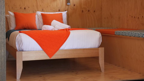 BAY OF FIRES ECO HUT Off Grid Experience At Binalong Bay - Tourism Adelaide 3