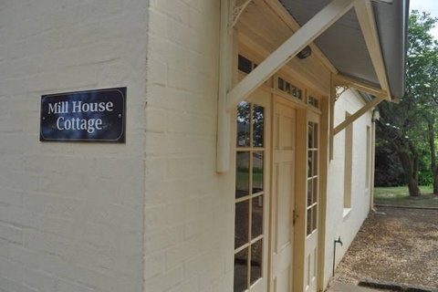 The Mill House Cottage - Tourism Adelaide 5