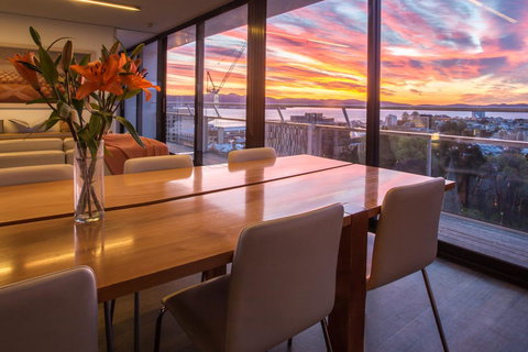 Avalon City Retreat - Tourism Adelaide 8