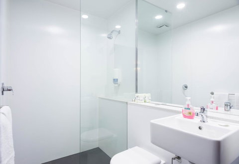 Buller Central Hotel - Tourism Adelaide 5