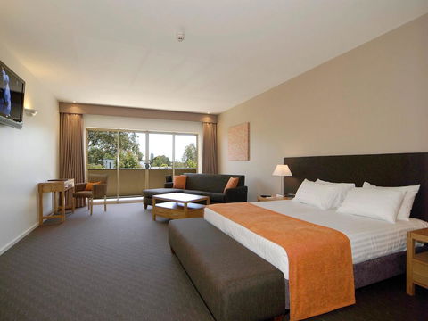 Mornington Hotel - Tourism Adelaide 24