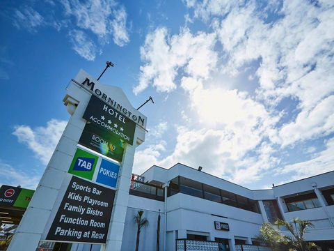 Mornington Hotel - Tourism Adelaide 4