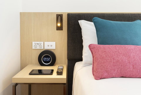 Ibis Melbourne Central - Tourism Adelaide 0