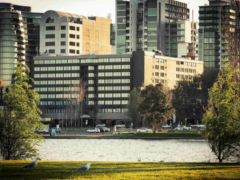Mercure Melbourne Albert Park - Tourism Adelaide 0