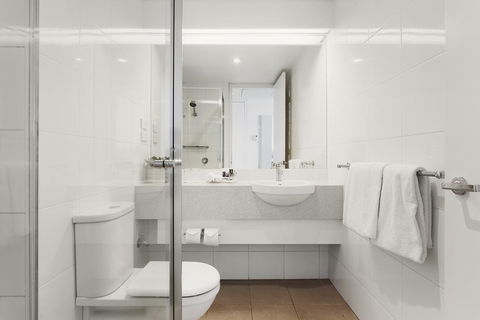 Mercure Melbourne Albert Park - Tourism Adelaide 12