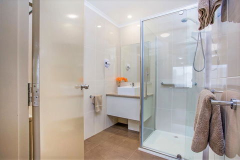 Comfort Inn Warrnambool International - Tourism Adelaide 3