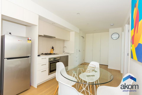 AKOM Melbourne - Tourism Adelaide 12