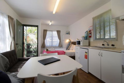 Kanasta Caravan Park - Tourism Adelaide 23