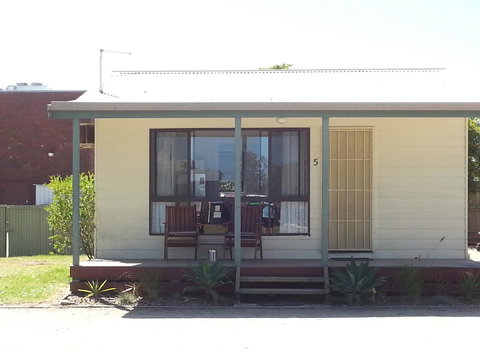 Beachcomber Holiday Units - Tourism Adelaide 21