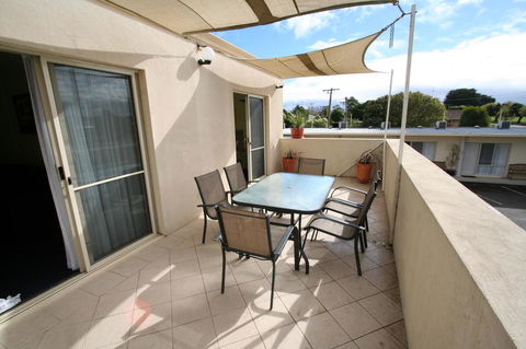 Hamilton Townhouse Motel - Tourism Adelaide 3