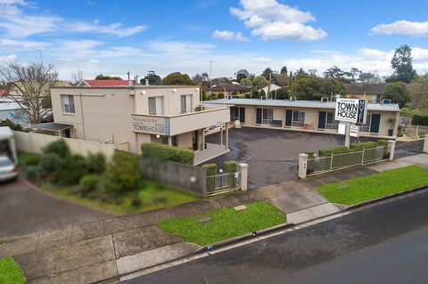 Hamilton Townhouse Motel - Tourism Adelaide 7