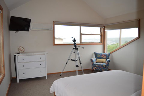 Apostle Hideaway - Central Port Campbell - Tourism Adelaide 23