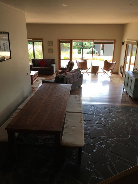 Apostle Hideaway - Central Port Campbell - Tourism Adelaide 3