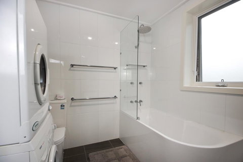 Maisonettes Falls Creek - Tourism Adelaide 9