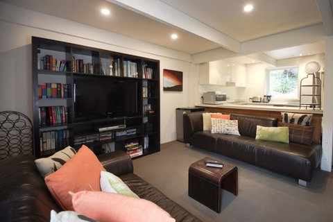 Maisonettes Falls Creek - Tourism Adelaide 0