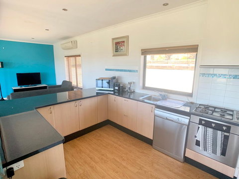 The Daydawn Dairy - Perched High, Simple Living & What A View! - Tourism Adelaide 2