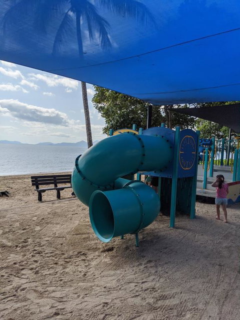 The Escape Luxury Apartments Peppers Beach Club Palm Cove - Tourism Adelaide 1