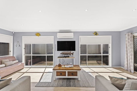 The Family Entertainer In The Heart Of Corlette! - Tourism Adelaide 1