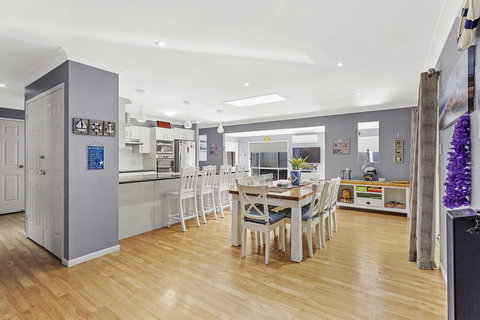 The Family Entertainer In The Heart Of Corlette! - Tourism Adelaide 2