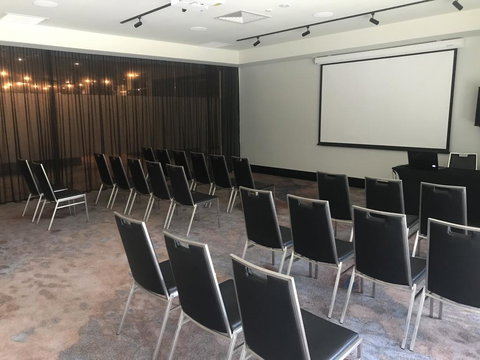 The Gateway Inn, Newcastle - Tourism Adelaide 1