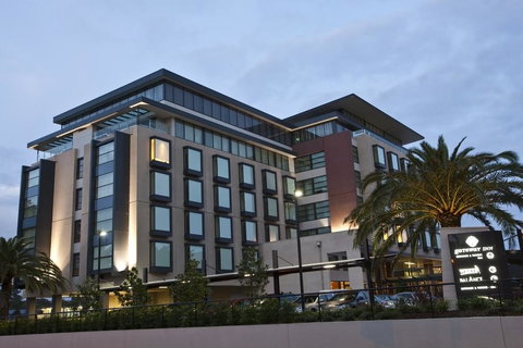 The Gateway Inn, Newcastle - Tourism Adelaide 0