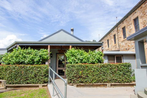The Globe Hotel, Rylstone - Tourism Adelaide 1