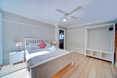 The Hillside Cottage - Tourism Adelaide 2