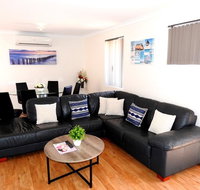 The Royal Dolphin Holiday Home - Tourism Adelaide
