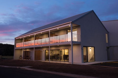 The Seabird - Tourism Adelaide 0