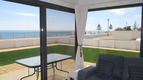 The Somerton Beach Retreat - Tourism Adelaide 0